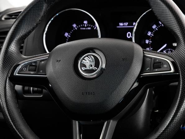 Skoda Yeti I Рестайлинг с пробегом 2015 года, цена 1 099 000 рублей, 170421 км, внедорожник, Автокод Объявления