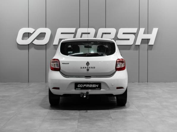 Renault Sandero II с пробегом 2017 года, цена 749 000 рублей, 137185 км, хэтчбек, Автокод Объявления