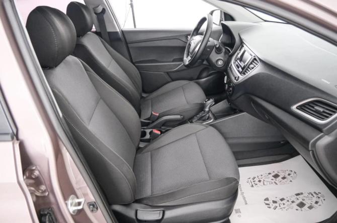 Hyundai Solaris II с пробегом 2018 года, цена 1 249 000 рублей, 105800 км, седан, Автокод Объявления