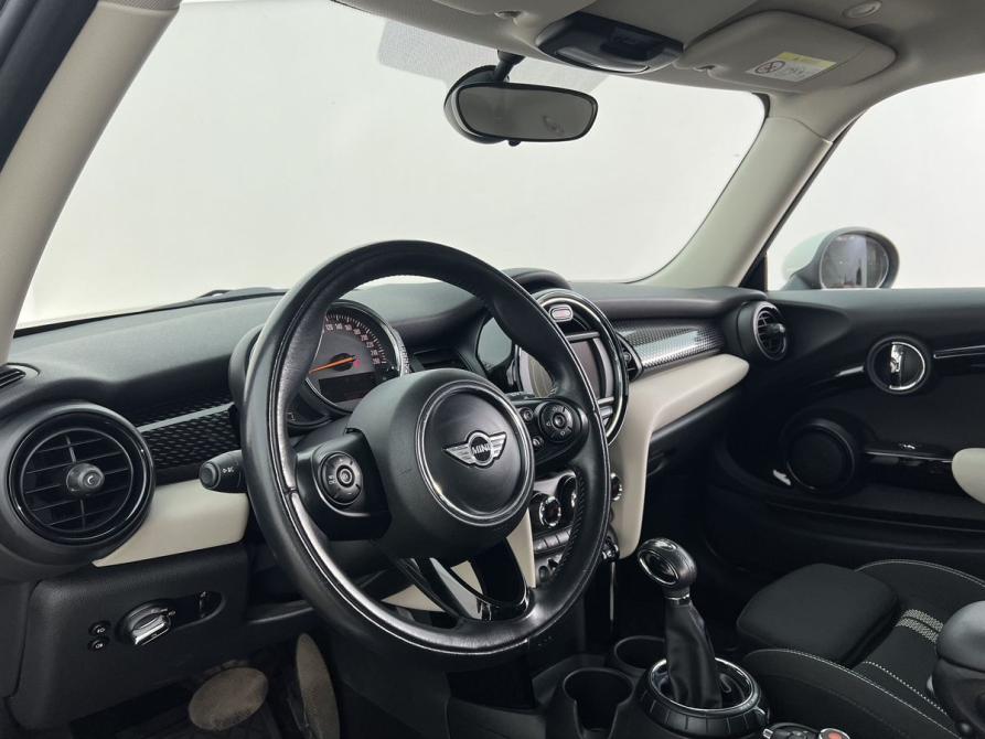 Mini Hatch III (F55/F56) Москва  - изображение 11