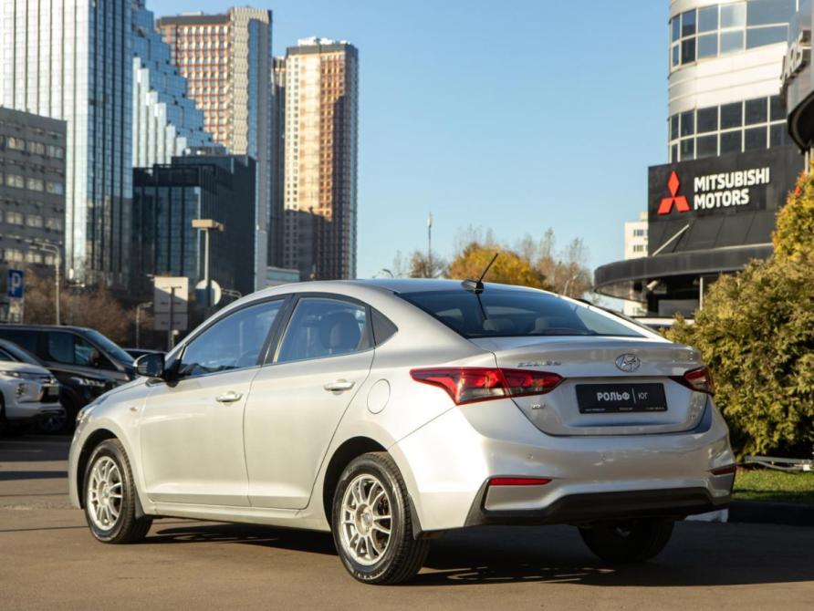 Hyundai Solaris II Москва  - изображение 5