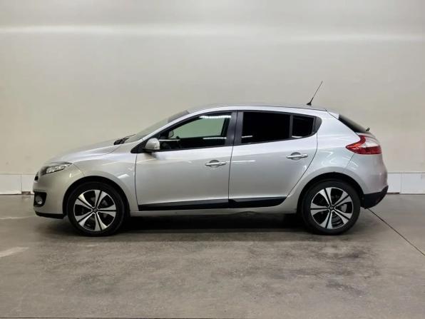 Renault Megane III с пробегом 2012 года, цена 599 000 рублей, 195703 км, хэтчбек, Автокод Объявления