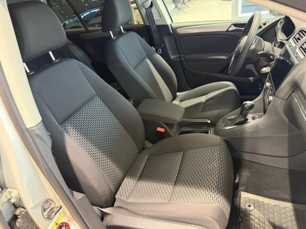Volkswagen Golf VI с пробегом 2011 года, цена 949 000 рублей, 105240 км, хэтчбек, Автокод Объявления