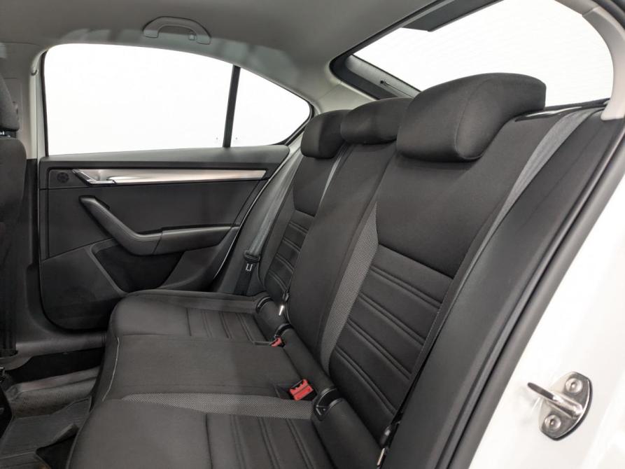 Skoda Octavia III (A7) Рестайлинг Санкт-Петербург  - изображение 12