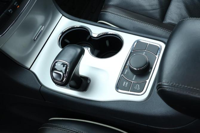 Jeep Grand Cherokee IV (WK2) Рестайлинг с пробегом 2013 года, цена 2 599 000 рублей, 158819 км, внедорожник, Автокод Объявления