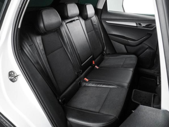 Skoda Karoq I с пробегом 2020 года, цена 2 195 000 рублей, 132857 км, внедорожник, Автокод Объявления