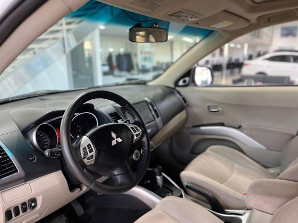 Mitsubishi Outlander II с пробегом 2007 года, цена 1 149 900 рублей, 251085 км, внедорожник, Автокод Объявления