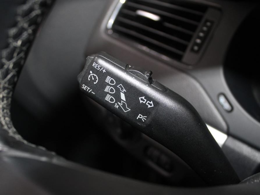 Volkswagen Jetta VI Старый Оскол  - изображение 15