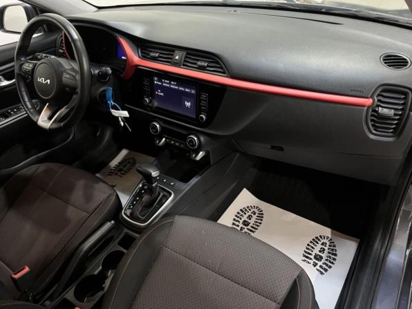 Kia Rio IV Рестайлинг с пробегом 2022 года, цена 1 721 000 рублей, 50558 км, седан, Автокод Объявления