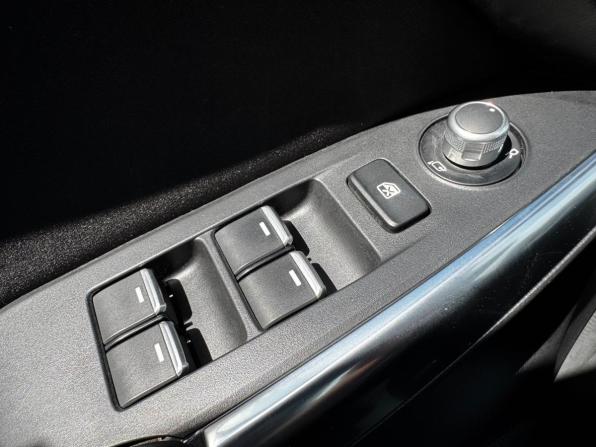 Mazda 6 III (GJ) Рестайлинг с пробегом 2016 года, цена 1 699 000 рублей, 93200 км, седан, Автокод Объявления