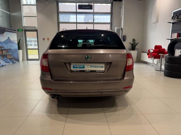 Skoda Superb II с пробегом 2012 года, цена 1 080 000 рублей, 260953 км, универсал, Автокод Объявления