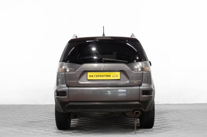 Mitsubishi Outlander II Рестайлинг с пробегом 2010 года, цена 1 409 000 рублей, 200000 км, внедорожник, Автокод Объявления