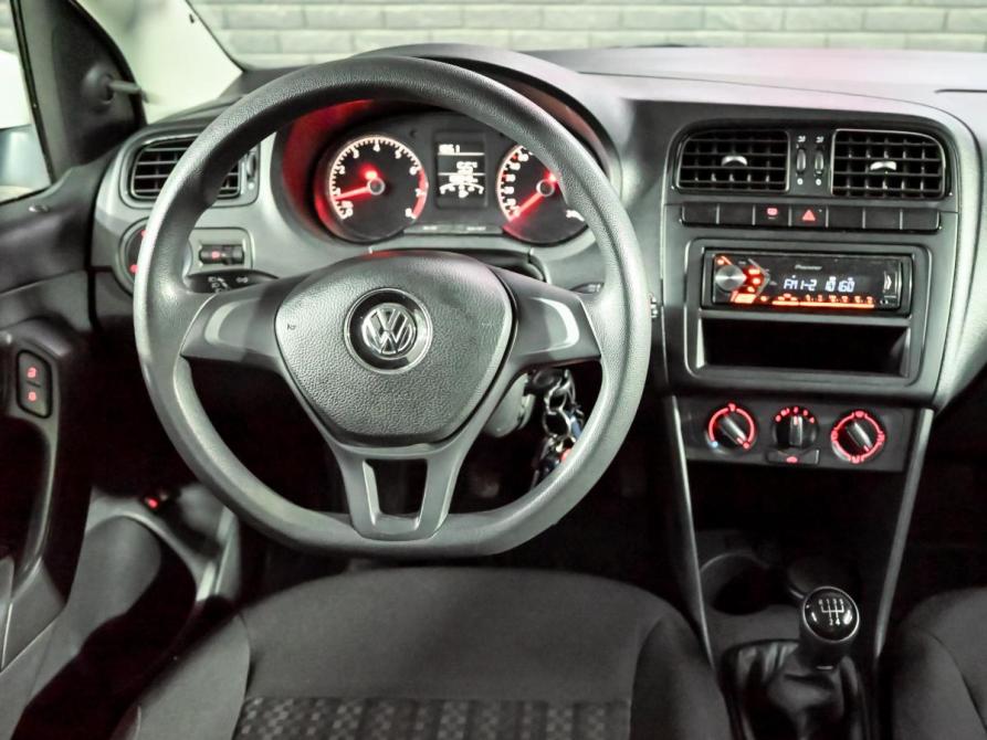 Volkswagen Polo V Рестайлинг Екатеринбург  - изображение 16