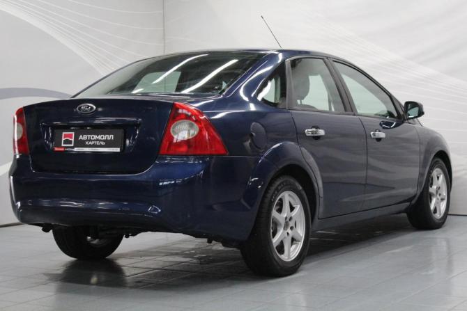 Ford Focus II Рестайлинг с пробегом 2010 года, цена 550 000 рублей, 325932 км, седан, Автокод Объявления