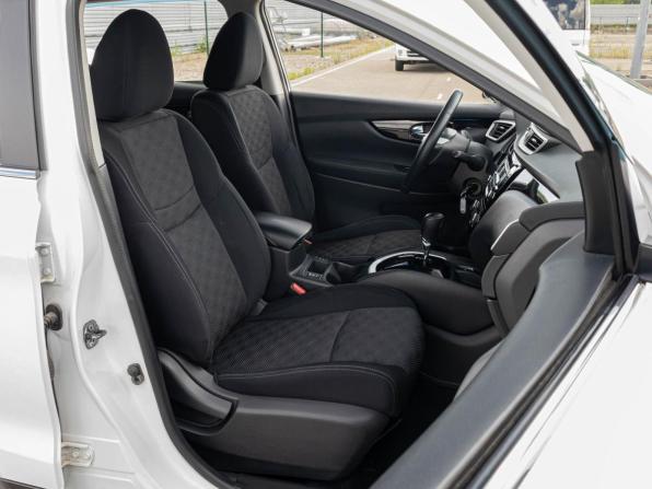 Nissan Qashqai II с пробегом 2017 года, цена 1 598 000 рублей, 121331 км, внедорожник, Автокод Объявления