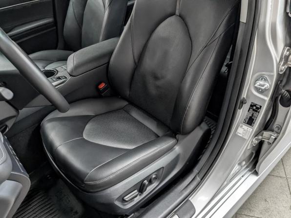 Toyota Camry VIII (XV70) Рестайлинг с пробегом 2021 года, цена 3 750 000 рублей, 5674 км, седан, Автокод Объявления