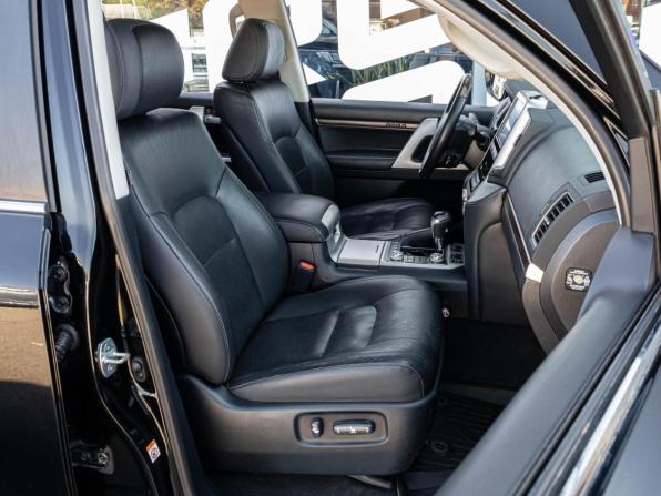 Toyota Land Cruiser 200 Series Рестайлинг 2 с пробегом 2019 года, цена 7 699 000 рублей, 134154 км, внедорожник, Автокод Объявления