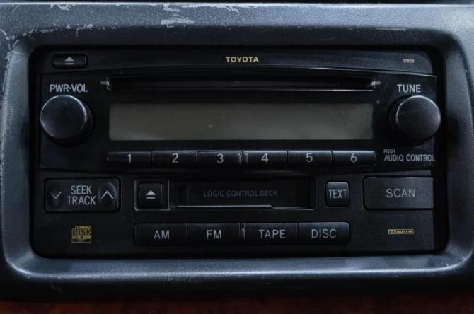 Toyota Camry V (XV30) Рестайлинг с пробегом 2004 года, цена 999 000 рублей, 335000 км, седан, Автокод Объявления