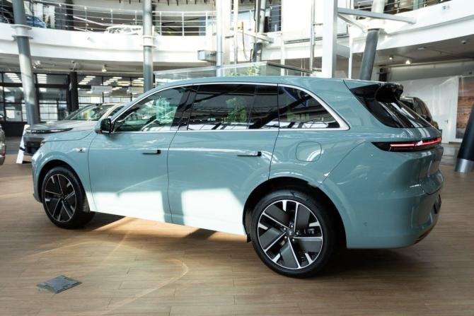 Новый Li Auto (Lixiang) L6 2025 года, цена 8 839 310 рублей, внедорожник, Автокод Объявления