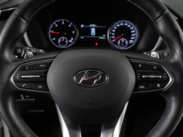 Hyundai Santa Fe IV Рестайлинг с пробегом 2020 года, цена 3 879 000 рублей, 77493 км, внедорожник, Автокод Объявления