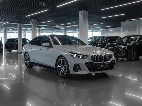 BMW 5 серии VIII (G60/G61/G68) с пробегом 2023 года, цена 7 950 000 рублей, 19500 км, седан, Автокод Объявления