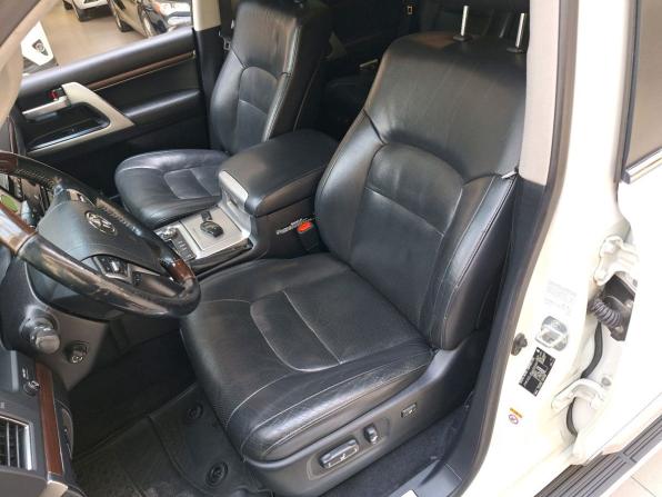 Toyota Land Cruiser 200 Series Рестайлинг 2 с пробегом 2016 года, цена 4 945 000 рублей, 306721 км, внедорожник, Автокод Объявления