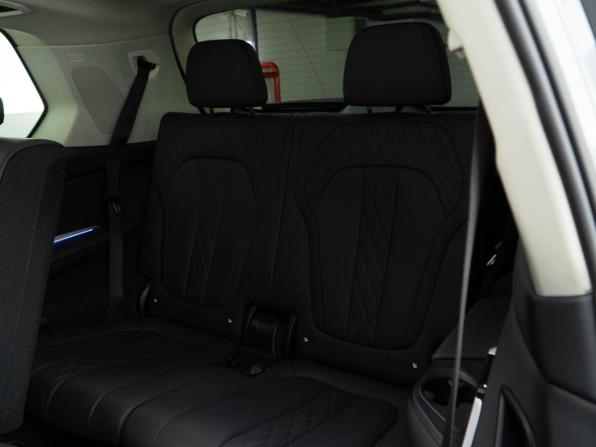 BMW X7 I (G07) Рестайлинг с пробегом 2023 года, цена 11 449 050 рублей, 59697 км, внедорожник, Автокод Объявления
