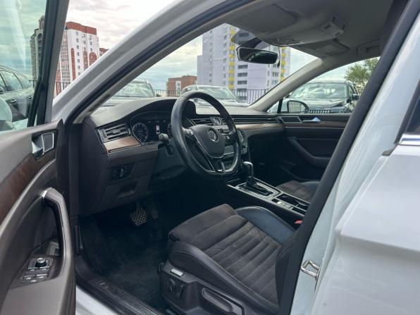 Volkswagen Passat B8 с пробегом 2015 года, цена 1 650 000 рублей, 235001 км, седан, Автокод Объявления