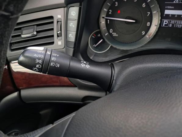 Infiniti Q70 I с пробегом 2014 года, цена 1 590 000 рублей, 207355 км, седан, Автокод Объявления