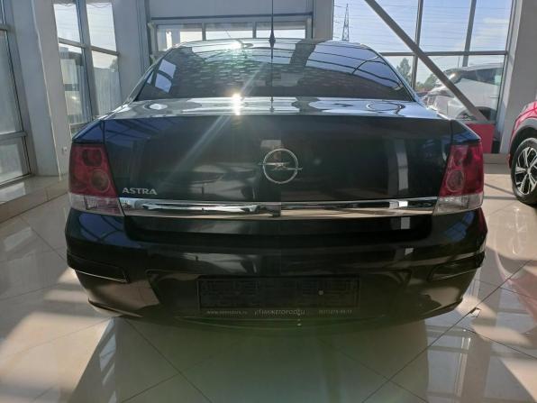 Opel Astra H Рестайлинг с пробегом 2012 года, цена 570 000 рублей, 189000 км, седан, Автокод Объявления