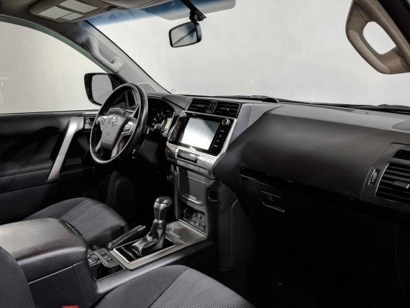 Toyota Land Cruiser Prado 150 Series Рестайлинг 2 с пробегом 2019 года, цена 5 250 000 рублей, 95654 км, внедорожник, Автокод Объявления