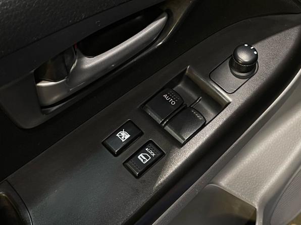 Suzuki SX4 I (Classic) Рестайлинг с пробегом 2011 года, цена 699 000 рублей, 175232 км, хэтчбек, Автокод Объявления