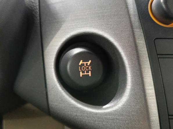 Toyota RAV4 III (XA30) Рестайлинг с пробегом 2011 года, цена 1 450 000 рублей, 186000 км, внедорожник, Автокод Объявления