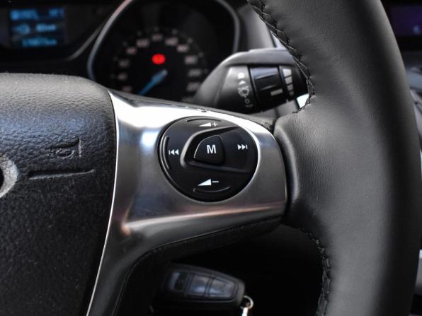 Ford Focus III с пробегом 2011 года, цена 898 000 рублей, 170873 км, седан, Автокод Объявления