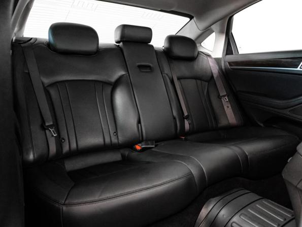 Hyundai Genesis II с пробегом 2016 года, цена 1 999 000 рублей, 105682 км, седан, Автокод Объявления