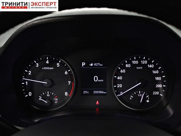 Hyundai Solaris II с пробегом 2018 года, цена 1 237 000 рублей, 200385 км, седан, Автокод Объявления