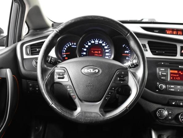 Kia Ceed II с пробегом 2014 года, цена 873 200 рублей, 230784 км, универсал, Автокод Объявления