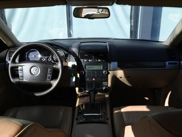 Volkswagen Touareg I Рестайлинг с пробегом 2008 года, цена 1 279 000 рублей, 256379 км, внедорожник, Автокод Объявления