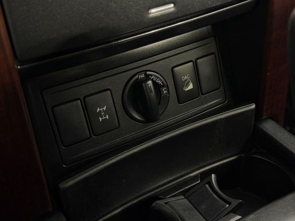 Toyota Land Cruiser Prado 150 Series Рестайлинг 1 с пробегом 2015 года, цена 2 849 000 рублей, 245000 км, внедорожник, Автокод Объявления