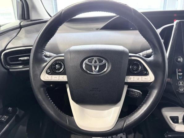 Toyota Prius IV (XW50) с пробегом 2018 года, цена 1 848 000 рублей, 143581 км, лифтбек, Автокод Объявления
