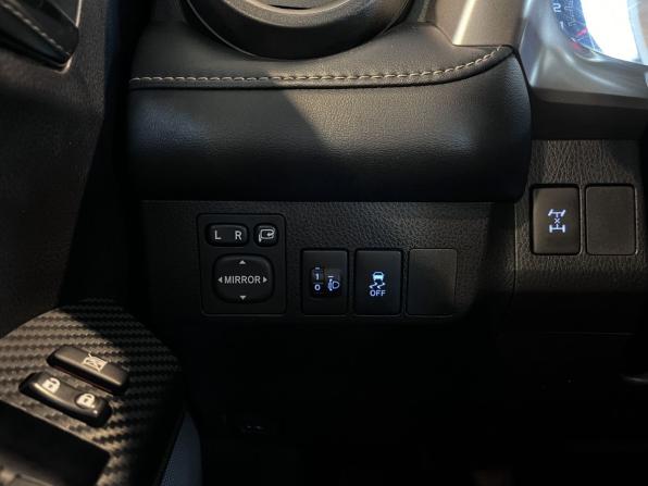Toyota RAV4 IV (XA40) с пробегом 2015 года, цена 1 900 000 рублей, 240886 км, внедорожник, Автокод Объявления