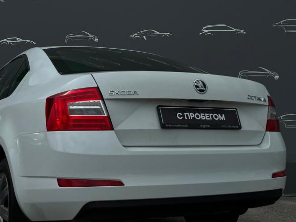 Skoda Octavia III (A7) с пробегом 2016 года, цена 898 400 рублей, 247275 км, лифтбек, Автокод Объявления
