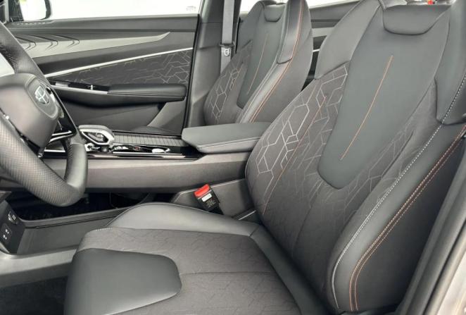 Geely Cityray с пробегом 2025 года, цена 2 345 000 рублей, 4526 км, внедорожник, Автокод Объявления