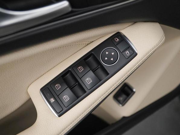 Mercedes-Benz GLA I (X156) Рестайлинг с пробегом 2017 года, цена 2 298 444 рубля, 103052 км, внедорожник, Автокод Объявления