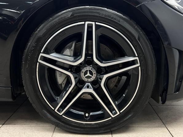 Mercedes-Benz C-Класс IV (W205) Рестайлинг с пробегом 2018 года, цена 2 849 000 рублей, 90991 км, седан, Автокод Объявления