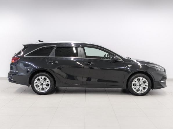 Kia Ceed III Рестайлинг с пробегом 2021 года, цена 2 150 000 рублей, 68212 км, универсал, Автокод Объявления