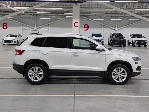 Skoda Karoq I с пробегом 2019 года, цена 2 280 000 рублей, 40960 км, внедорожник, Автокод Объявления