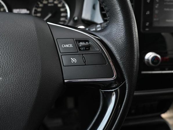 Mitsubishi Outlander III Рестайлинг 3 с пробегом 2021 года, цена 1 999 000 рублей, 188349 км, внедорожник, Автокод Объявления