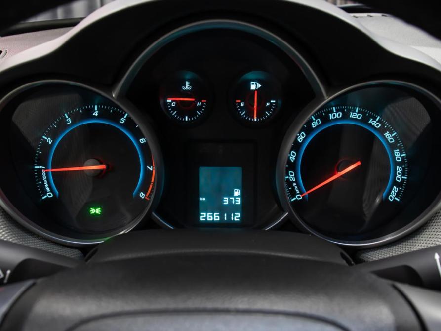 Chevrolet Cruze I Рестайлинг Москва  - изображение 12
