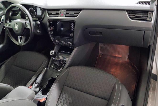 Skoda Octavia III (A7) Рестайлинг с пробегом 2018 года, цена 1 470 000 рублей, 208819 км, лифтбек, Автокод Объявления